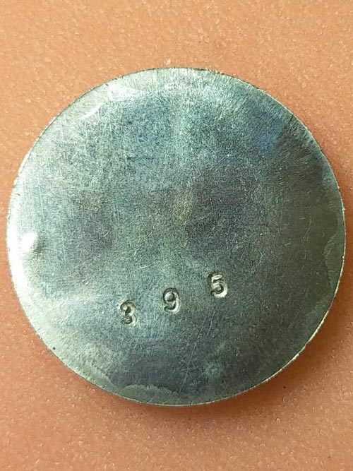 1 ใน 1,000 องค์ พระปิดตาพังพระกาฬ ทรัพย์ไหลมา 2559 กรรมการ เนื้ออัลปาก้าหลังเรียบ