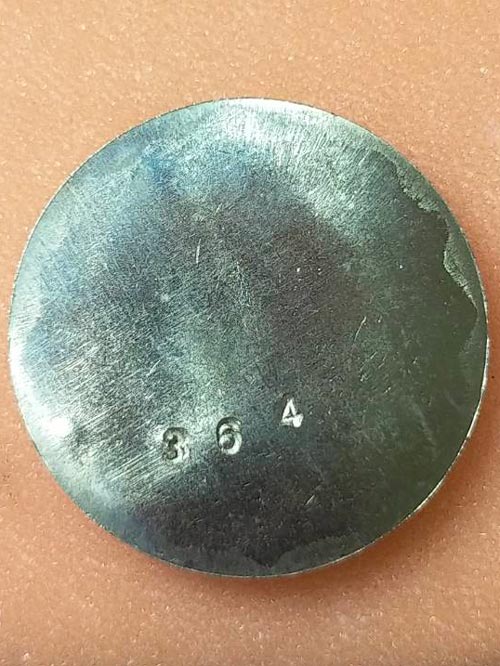 1 ใน 1,000 องค์ พระปิดตาพังพระกาฬ ทรัพย์ไหลมา 2559 กรรมการ เนื้ออัลปาก้าหลังเรียบ