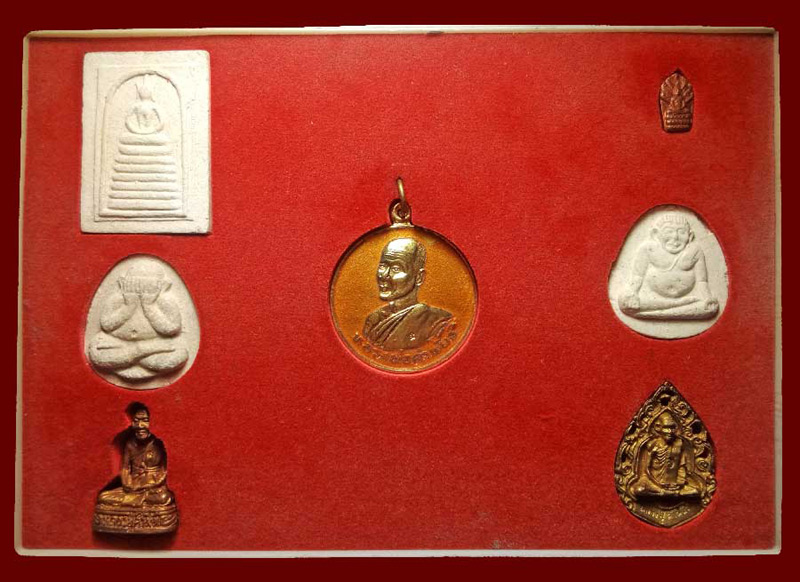 หลวงปู่คำพันธ์ วัดธาตุมหาชัย รุ่นมหาชัย ชุดกรรมการ
