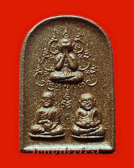 พระมหาโชคมหาลาภ หลวงพ่อเล็ก วัดสันติคิรีศรีบรมธาตุ(วัดเขาดิน)จ.กาญจนบุรี เนื้อว่าน หายาก สวยมากค่ะ