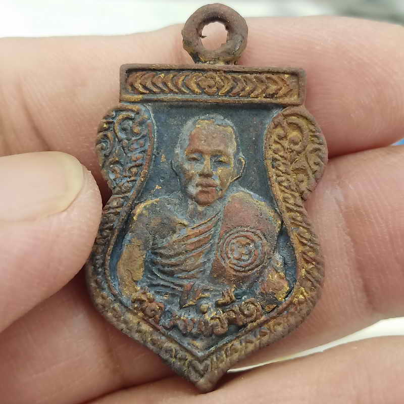 เหรียญเสมาหล่อ รุ่นมหาเศรษฐี หลวงพ่อจืด นิมมฺโล สวนปฏิบัติธรรมโพธิเศรษฐี นครปฐม ปี 2538 ตอกโค้ด