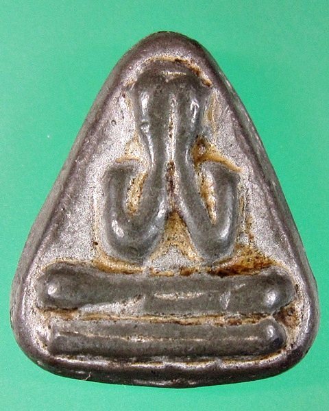 พระปิดตาเนื้อตะกั่วสวยไม่ทราบที่