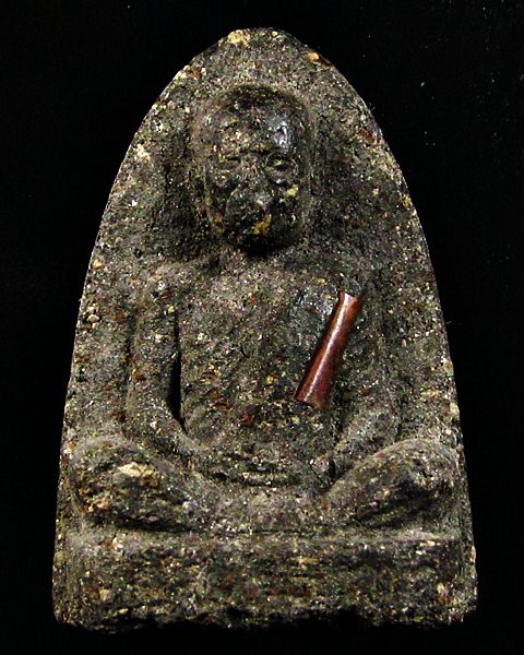 พระเนื้อว่านฝังตะกรุดทองแดงไม่ทราบที่ครับ