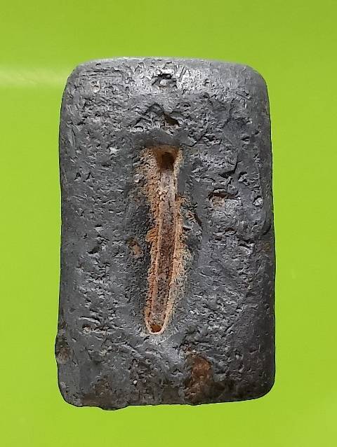 ปิดตาเนื้อตะกั่วเล็ก