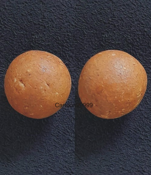 ลูกอมเนื้อผงน้ำมัน หลวงพ่อกวย วัดโฆษิตตาราม ชัยนาทครับ หายากๆ ครับผม