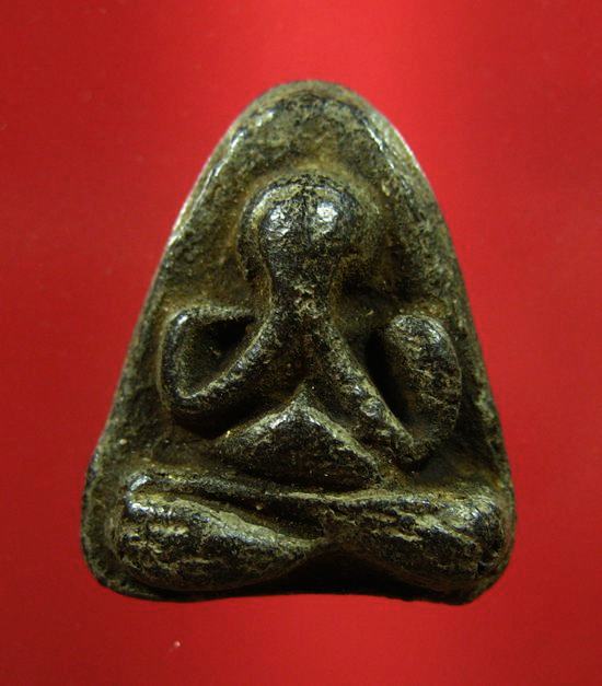 พระปิดตา เนื้อหามวลสารดี สวยไม่ทราบที่ครับ