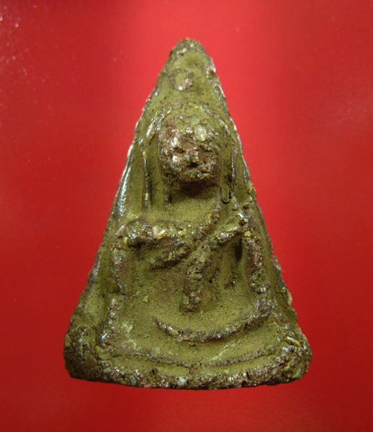 พระพิมพ์นางพญา เนื้อสวย ไม่ทราบที่ครับ