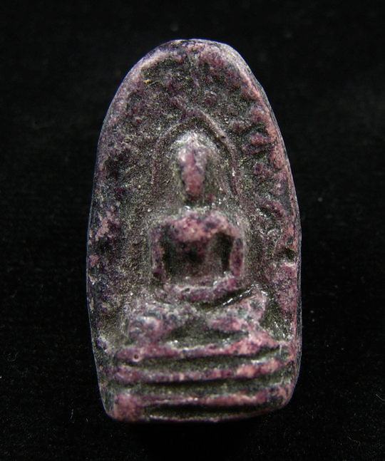 พระเนื้อดิน เนื้อสวยเก่า ไม่ทราบที่ครับ