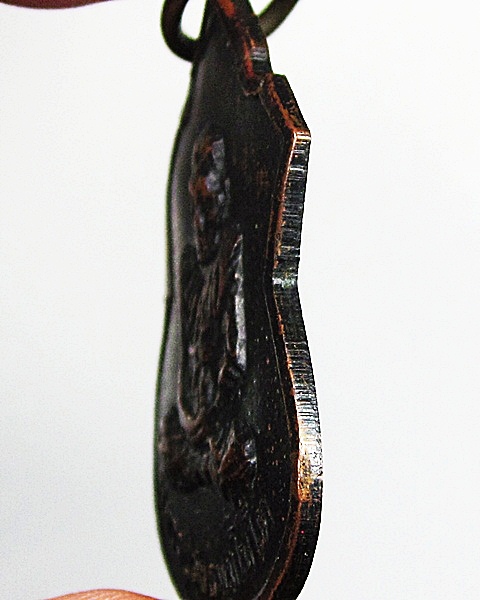 เหรียญโล่หลวงปู่สุข วัดโพธิ์ทรายทอง จ.บุรีรัมย์