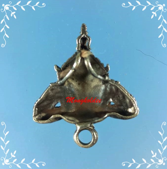 พระราหูอมจันทร์ (หัวสร้อย) เนื้อเงินลงถมยาดำ งานช่างนครศรีธรรมราช สภาพสวย