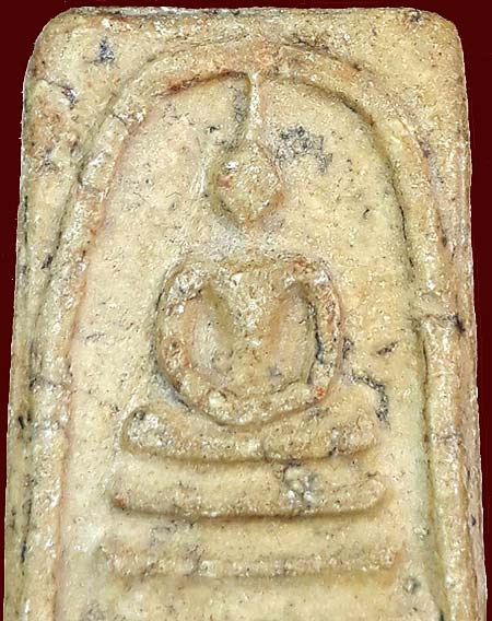 สมเด็จ เนื้อผงน้ำมัน