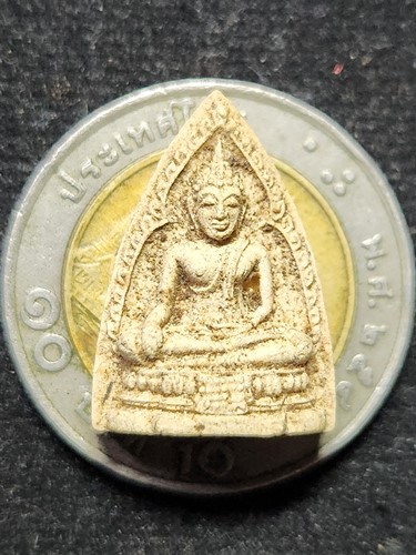  วัดไผ่โรงวัว (วัดโพธาราม)จ.สุพรรณบุรี พระพุทธโคดมพิมพ์เนื้อผงหลังยันต์ หลวงพ่อขอม สร้าง พิมพ์เล็ก 2