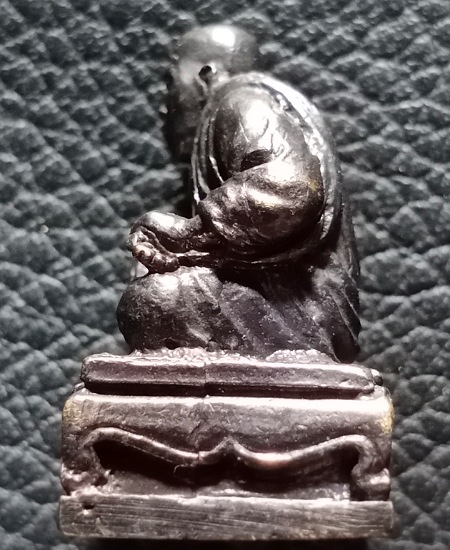 รูปหล่อหลวงปู่สีมั่น วัดห้วยหลาด ปี50 เคาะเดียว