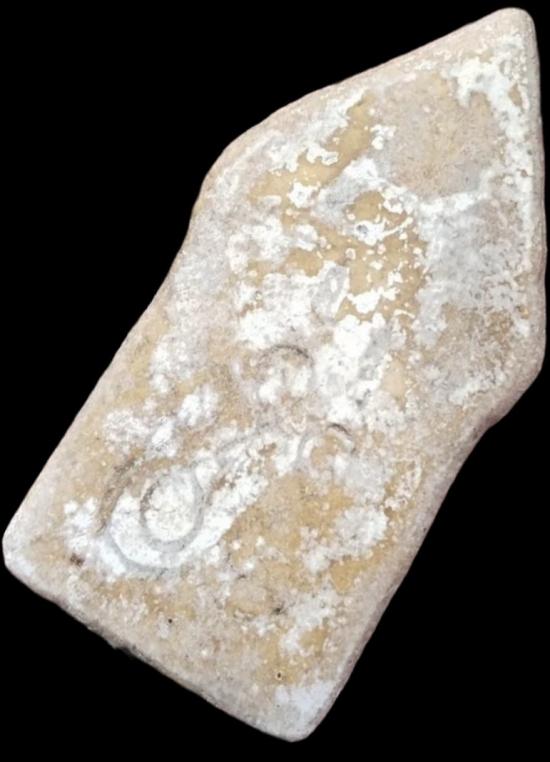 พระขุนแผนปลุกกุมาร เนื้อผงน้ำมัน(ผิวมันปู) หลวงพ่อกวย วัดโฆสิตาราม จ.ชัยนาท