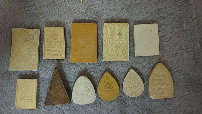 พระไม่ทราบที่ เหมา เคาะเดียว