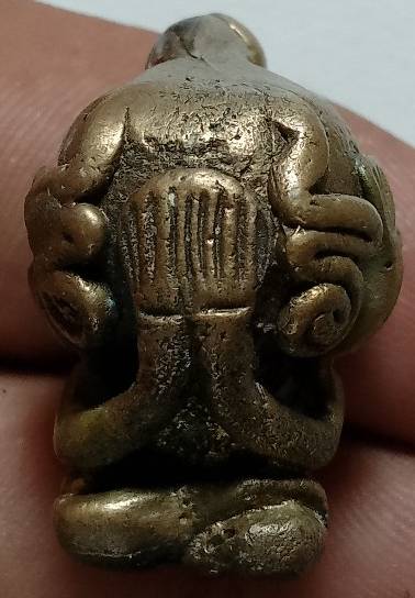 พระปิดตาหัวจุก เนื้อทองผสม 