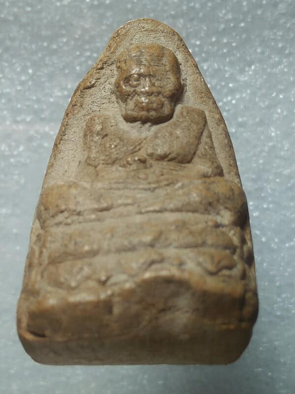 หลวงปู่ทวดเนื้อว่าน สูง 4 เซนฯ