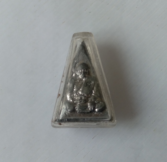 รูปลอยองค์หลวงปู่ศุข