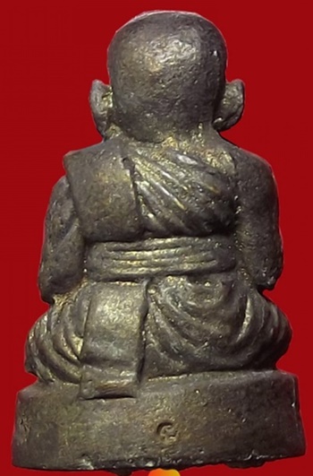 รูปหล่อหลวงปู่ธรรมรังษี มหาเศรษฐี วัดพระพุทธบาทพนมดิน สุริทร์