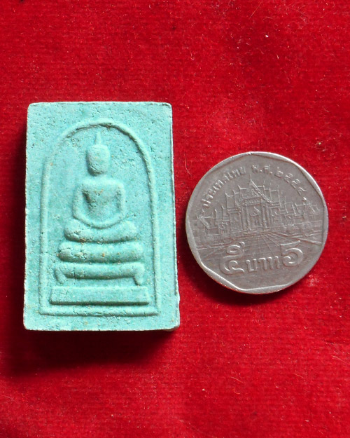   พระสมเด็จรุ่นแรก เนื้อเขียว หลวงปู่อ่อน ญาณสิริ วัดป่านิโครธาราม อุดรธานี