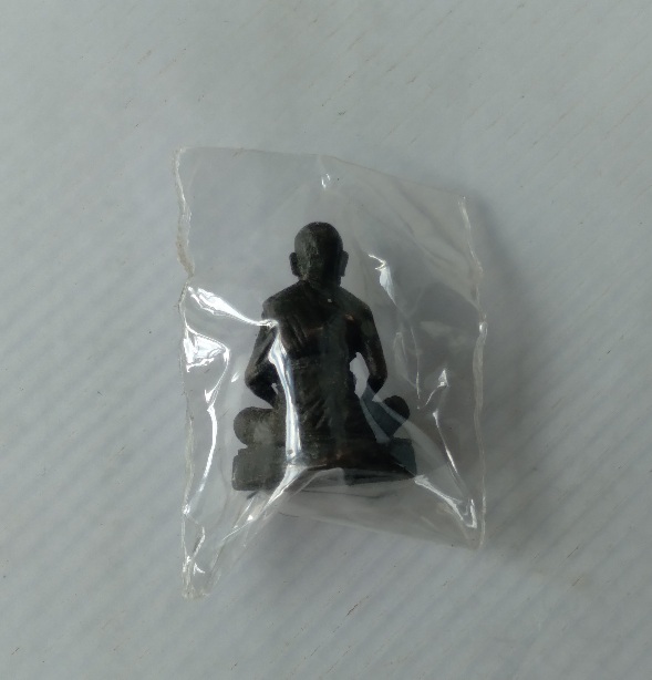 รูปหล่อหลวงพ่อขวัญ วัดบ้านไร่