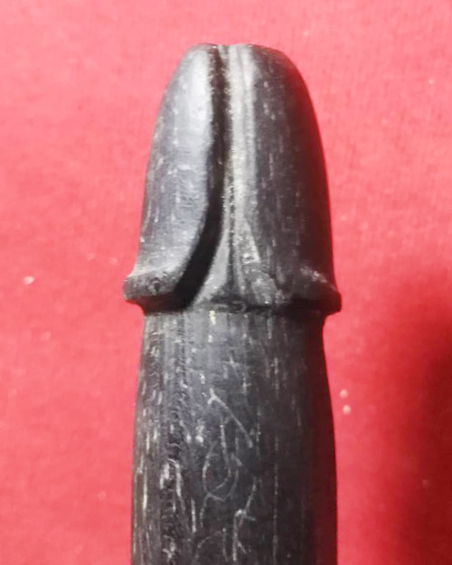  ปลัดขิก ไม้แกะ ไม่ทราบสำนัก