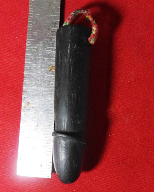  ปลัดขิก ไม้แกะ ไม่ทราบสำนัก