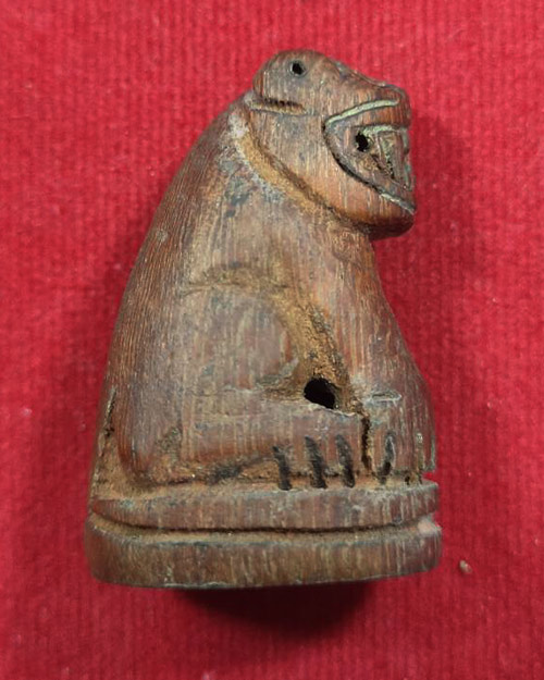 เสือแกะจากไม้ ไม่ทราบที่