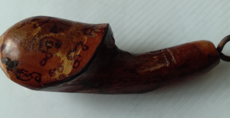 ปลัดขิกหลวงพ่อกลั่น วัดอินทาวาส จ.อ่างทอง