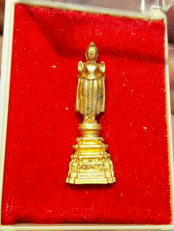 พระบางไม่ทราบที่ เคาะเดียว