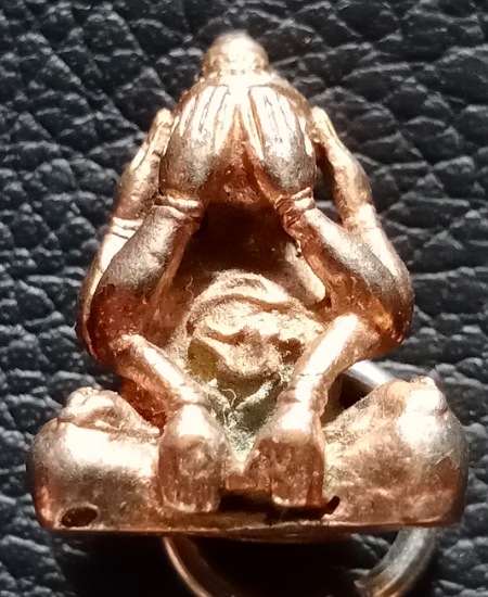 พระปิดตาหัวจรวด หลวงพ่อคูณ เสาร์ห้าคูณพันล้าน  ปี 37 เคาะเดียว