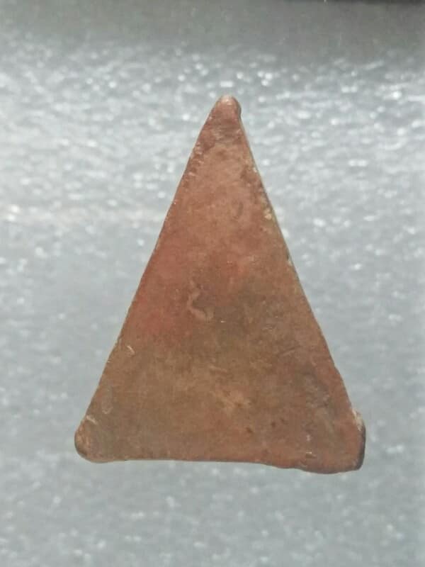 พระนางพญา เนื้อดิน