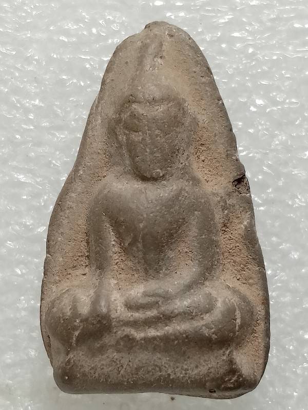 พระเนื้อดิน 