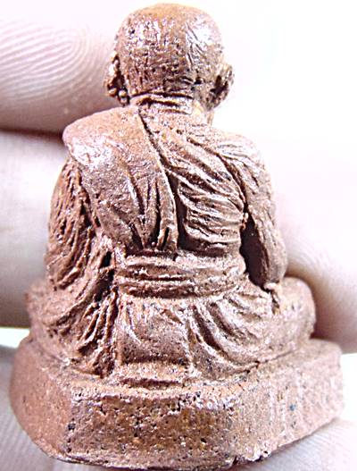 พระผงรูปเหมือนลอยองค์หลวงพ่อเณร