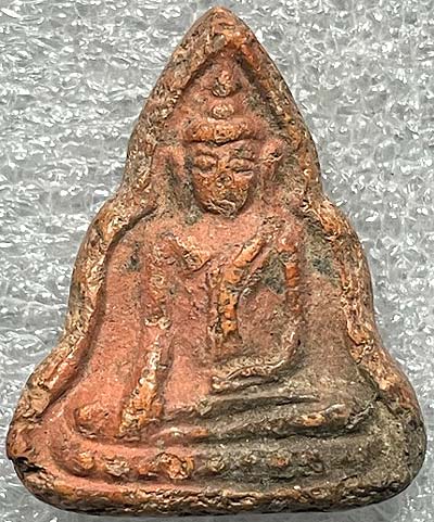 พระประธาน เนื้อดิน