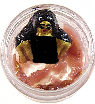 สีผึ้งมหาเสน่ห์