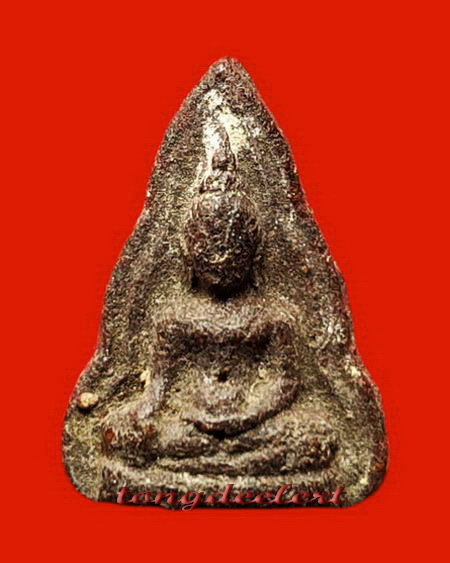 พระท่ากระดานเนื้อผงชานหมาก หลวงพ่อเที่ยง วัดม่วงชุม จ.กาญจนบุรีค่ะ