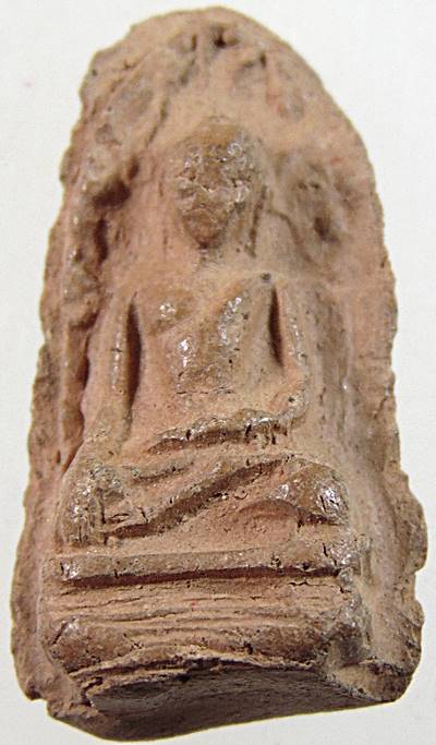 พระรอด หลังดอกจันทร์(ธรรมจักร) วัดมหาวัน จังหวัดลําพูน ปี28 มวลสารผสมพระรอด เก่าที่แตกหัก พิธีใหญ่ ร