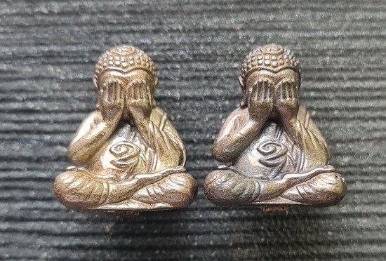 พระปิดตาสิริคุตโต..แร่น้ำพี้นำฤกษ์ ๒ องค์..ลป.อุดมทรัพย์ วัดเวฬุวันธรรมาราม จ.ศรีสะเกษ / จัดส่ง ems