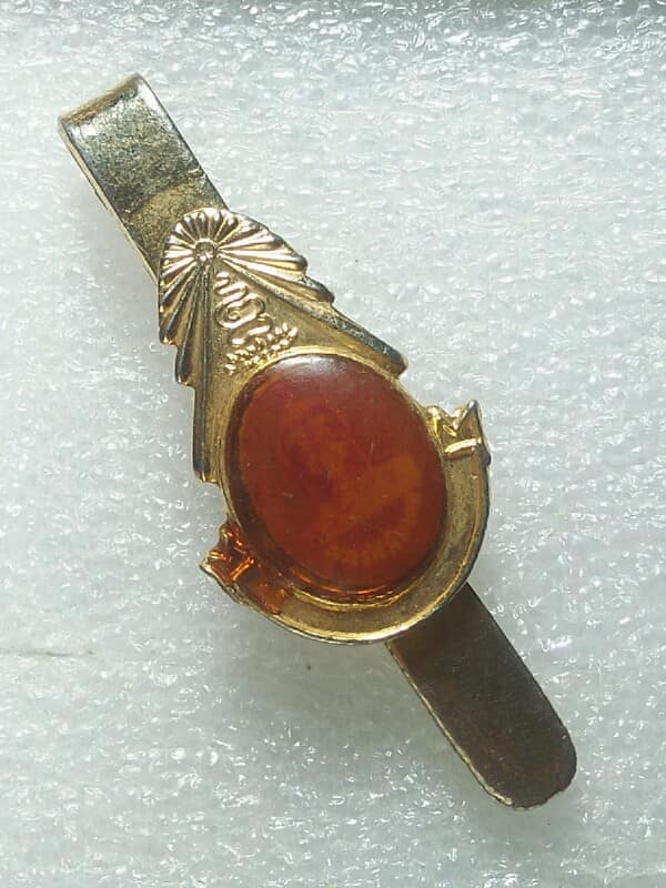 แหนบพระรัศมีมงคล วัดนิคมบ่อ๖ ลพบุรี 