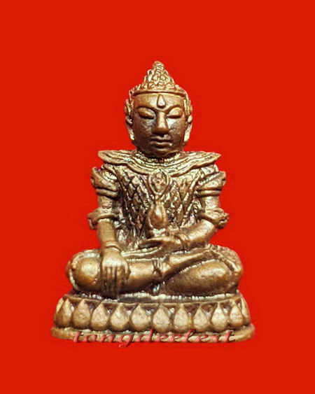 พระชัยวัฒน์ตะละกุล(พระชัยวัฒน์จักรพรรดิ์) หลวงพ่ออุตตมะ วัดวังก์วิเวการาม จ.กาญจนบุรี สวยมากค่ะ