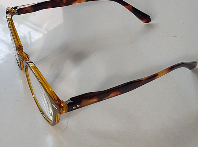 แว่นสายตายาว Vintage Gold ของใหม่ รุ่น Luxury icon เฟรมออกแบบดีไซน์หรู ทรง Unisex ใส่ได้ทั้งชายหญิง