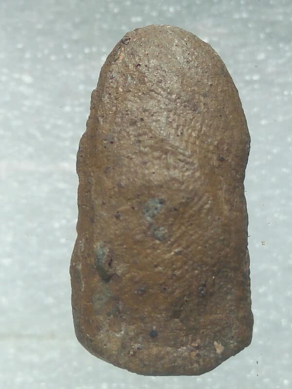 พระรอดเนื้อดิน 