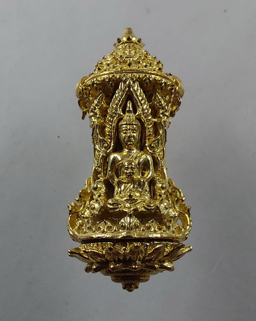 " ตะกรุด รุ่นนักรบไทย หลวงพ่อปกรณ์ วัดถ้ำผาแด่น จ.สกลนคร เนื้อทองระฆ้ง ใส้ตะกรุดเงิน สวยๆครับ "