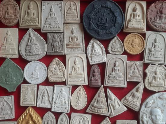 พระเนื้อดิน เนื้อผง จำนวน100องค์ ชุดที่1