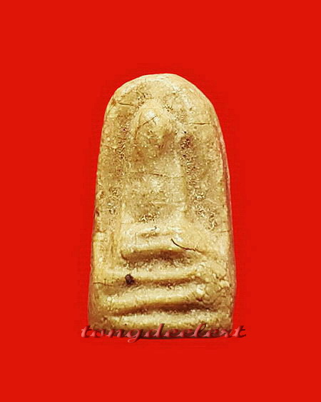 พระรอด หลวงพ่อเล็ก วัดสันติคิรีศรีบรมธาตุ(วัดเขาดิน)จ.กาญจนบุรี หายากค่ะ