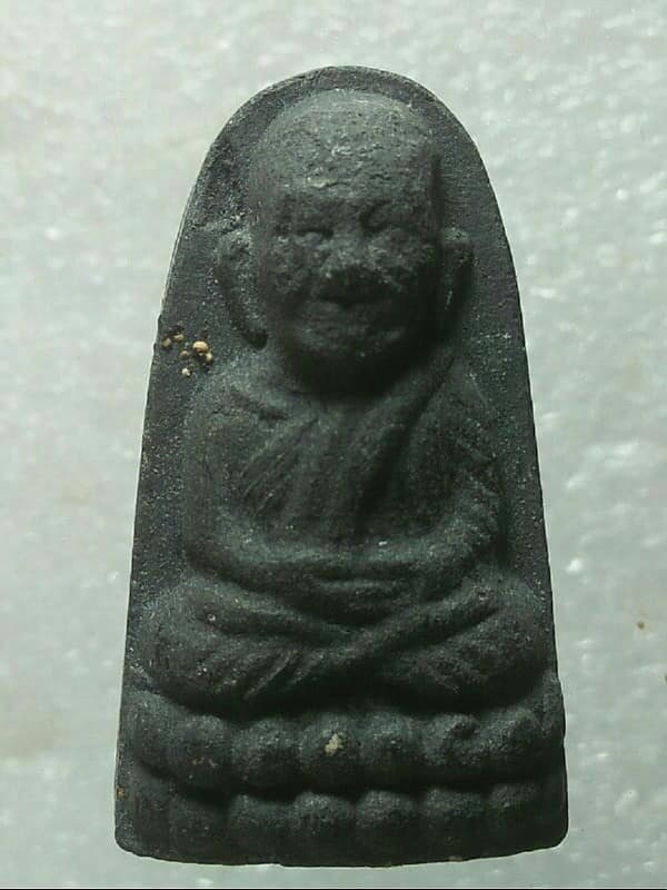 หลวงปู่ทวด เนื้อผง ฝังลูกนิมิตวัดใหม่ชัยมงคล อ.สอยดาว จันทบุรี 
