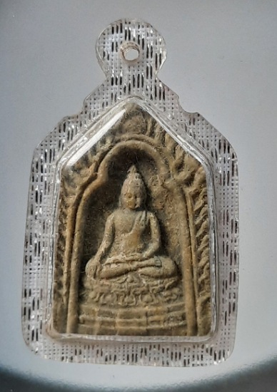 พระเนื้อผง เก่า เลี่ยมพลาสติก ไม่ทราบที่
