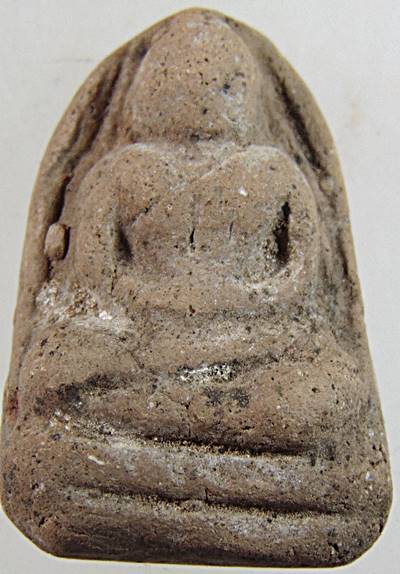 ๒๐ พระพุทธเนื้อดิน