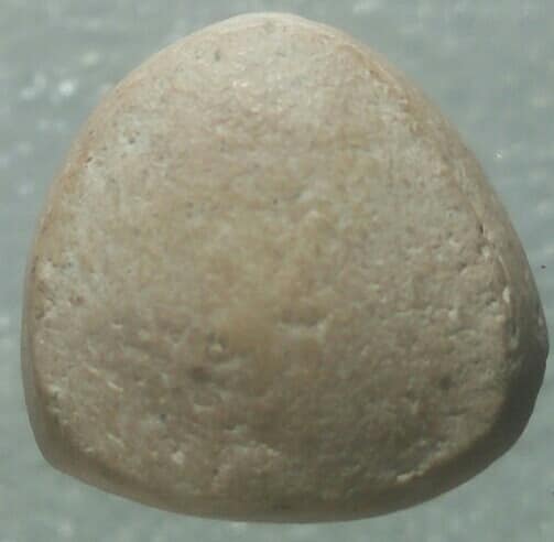 พระปิดตาเนื้อผง  ไม่ทราบวัด ๓ 